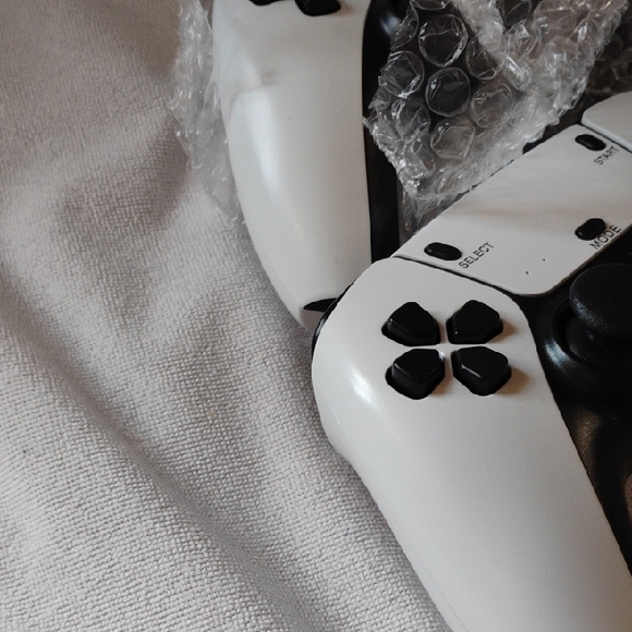 PS4 Controller For $30!! - Picture 2 of 10